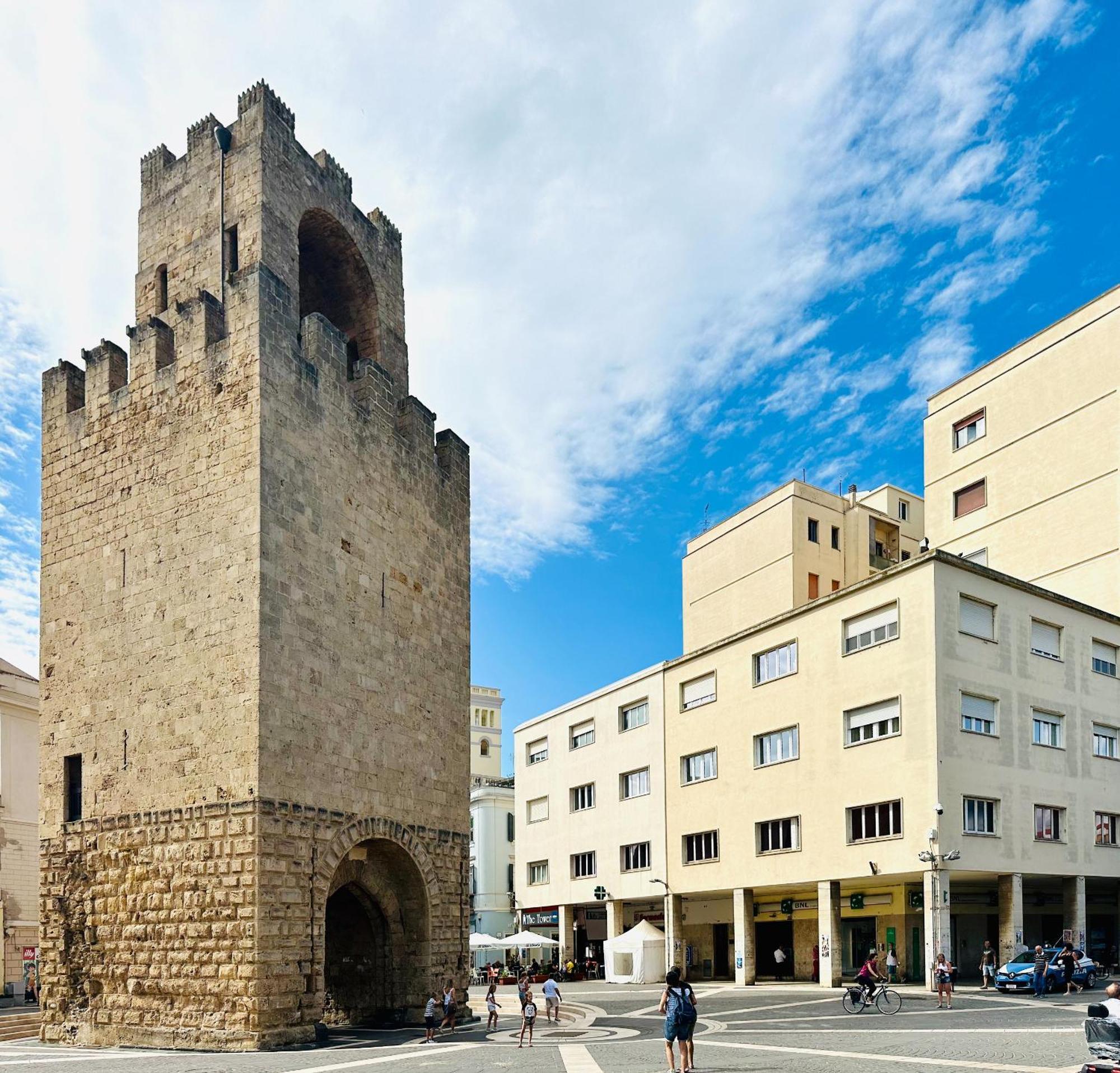 Mamas Hotel Oristano Eksteriør billede